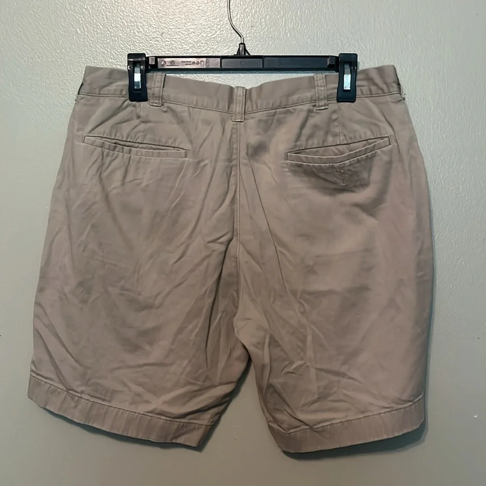 J.Crew Flex Gramercy Waist Size 33 Color is Gray